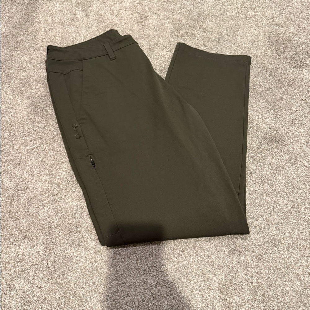 NWOT - BYLT Everyday Pant 36x30 - Olive Green